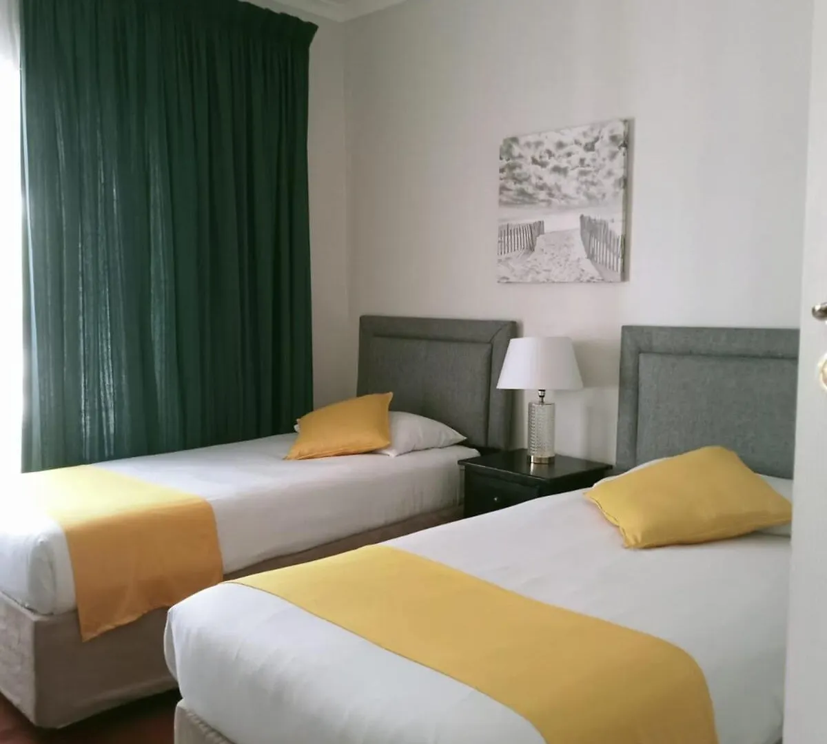 Sunset Retreat - A Home-Away-From-Home Port Elizabeth