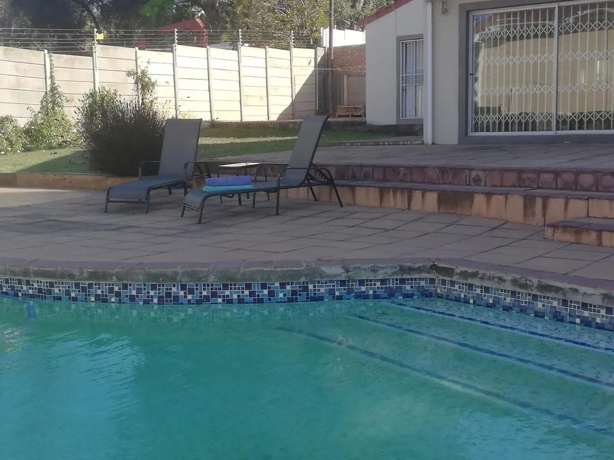 Sunset Retreat - A Home-Away-From-Home Port Elizabeth